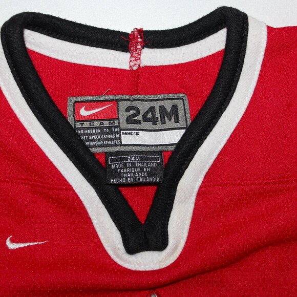 Team Canada Nike Hockey Jersey | Toddler - Picture 10 of 10